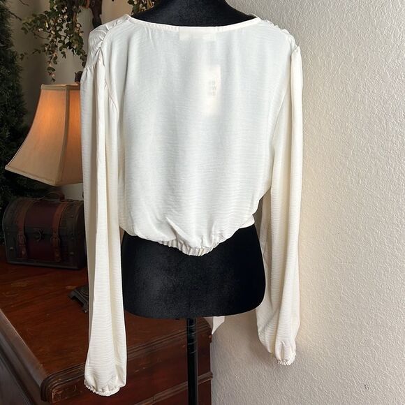 NWT And Now This | Trendy Plus Size Cropped O-Ring Top |  Size 2X - Picture 4 of 10